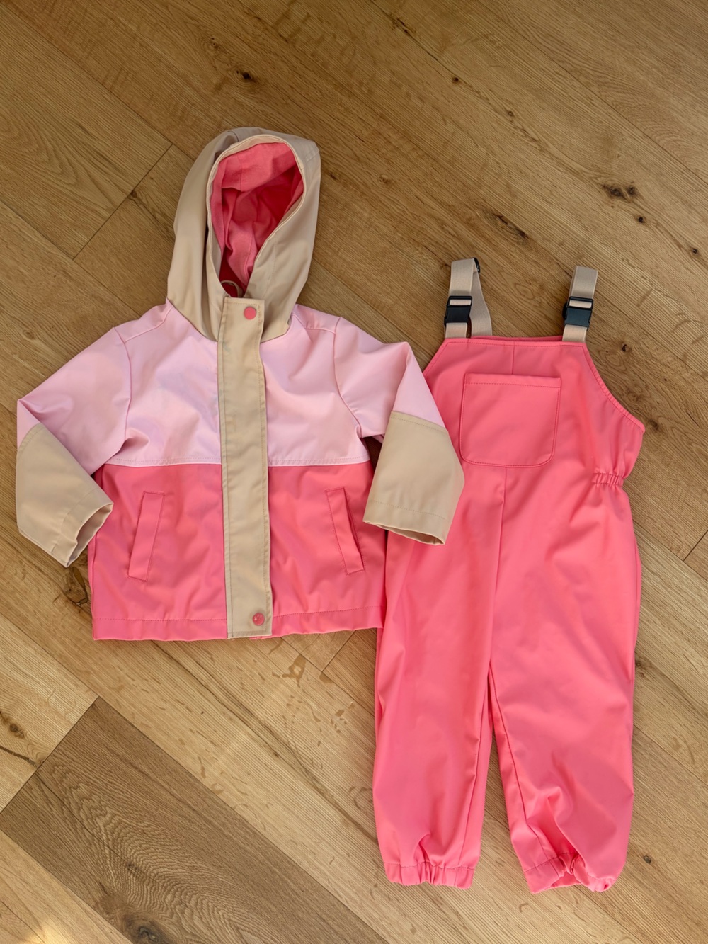 Izod 2T Colorblock Rain Jacket and Bib Pants